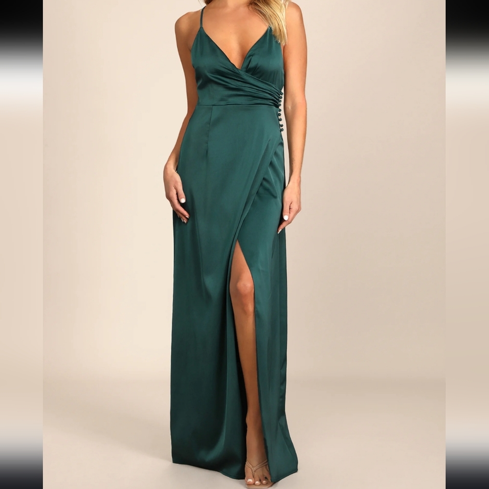 Lulu's Green Sleeveless Ruched Maxi Dress